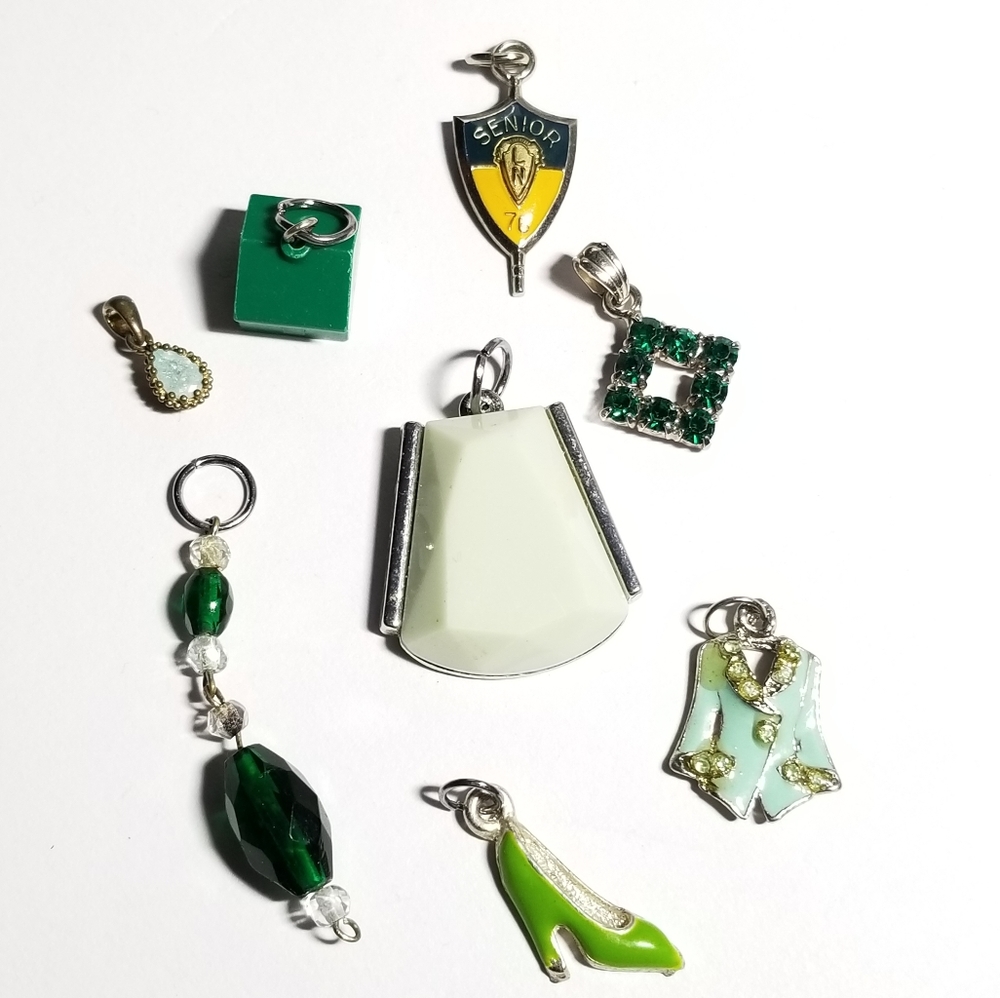 Lot of charms / pendants vintage to newer